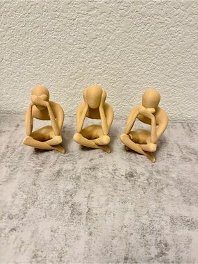 Set of 3 Sandstone Beige Abstract Sitting Figurines